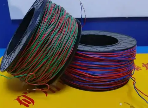 潜江经济开发区放炮线的主要材质有哪些？不同材质的适用场景有何区别？